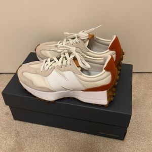New Balance 327 Women’s Sneakers Cream/Brown Size 5